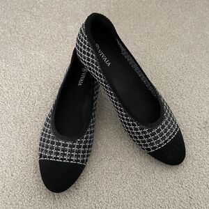 Vivaia Almond-Toe Ballet Flats (Tamia 2.0) Size 8 NIB